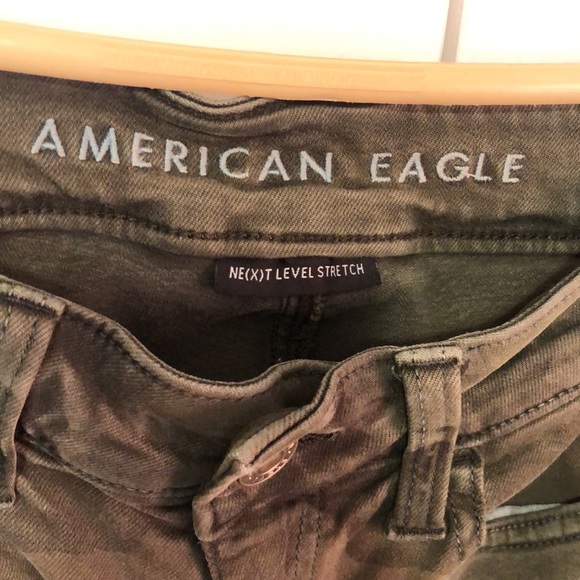 American Eagle Outfitters N(E)XT Level Stretch Camouflage Distressed Jeans US 6 - Picture 5 of 10
